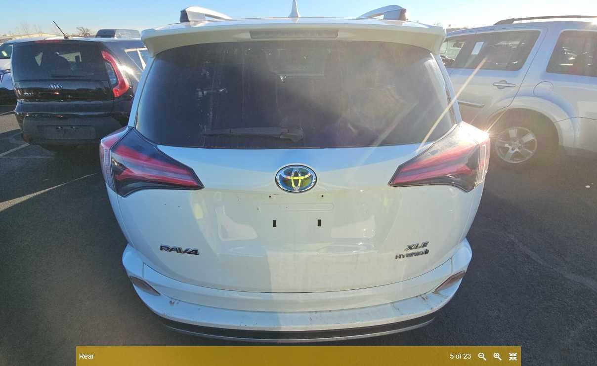 2018 Toyota RAV4 Hybrid LE Plus