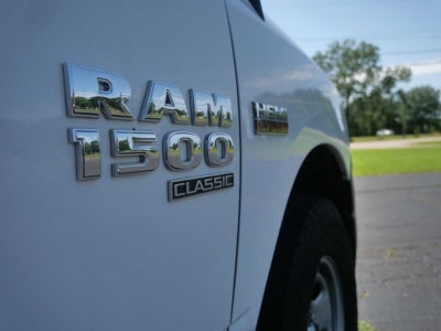 2021 RAM 1500 Classic Tradesman 4x4 Crew Cab 64 Box