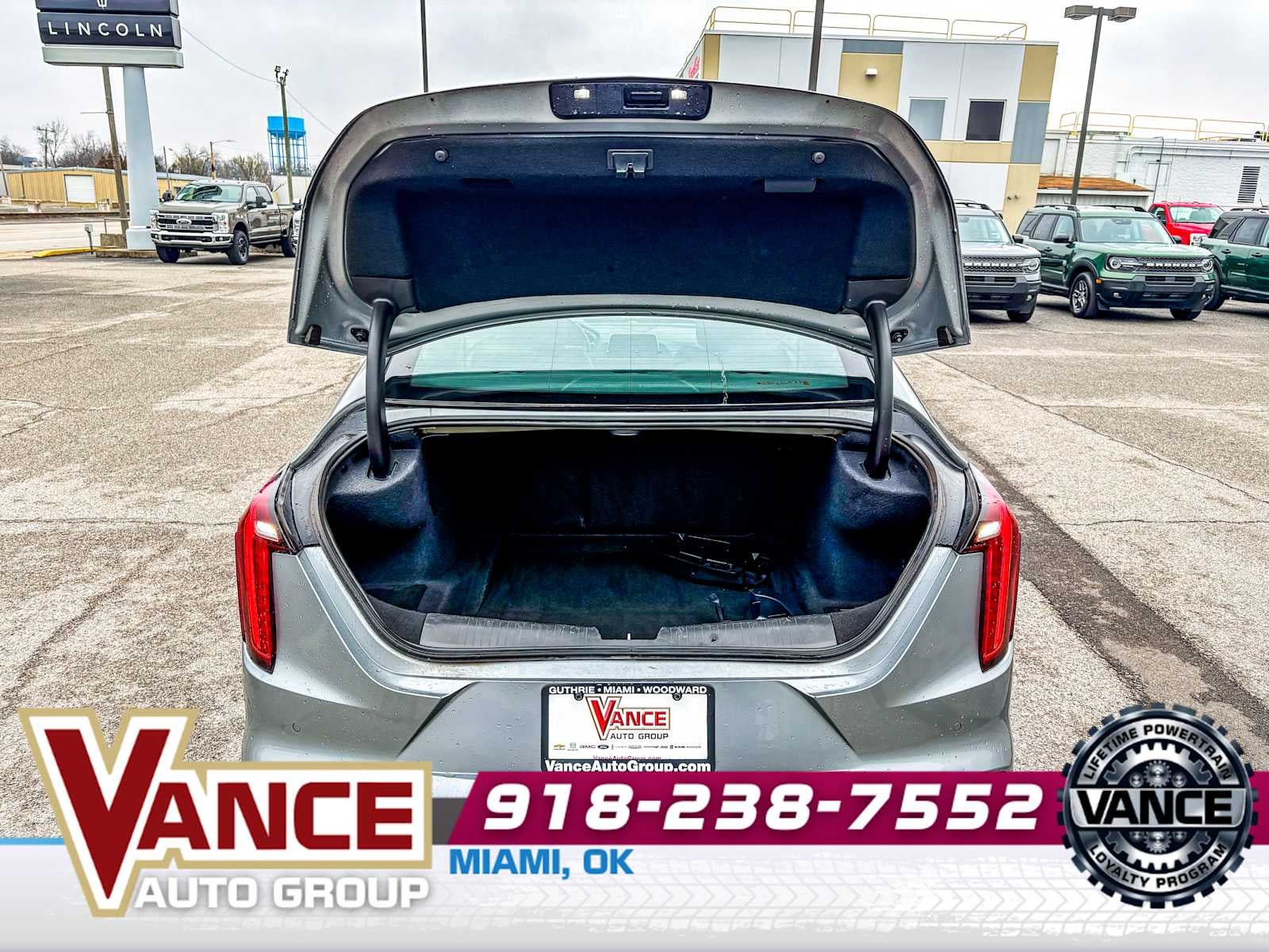 2023 Cadillac CT4 Premium Luxury