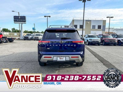 2024 Nissan Pathfinder SL