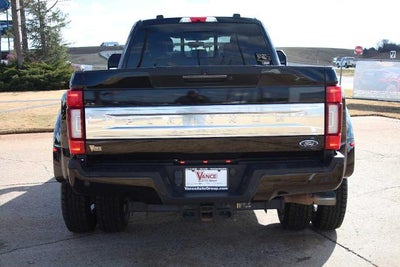 2022 Ford Super Duty F-350 DRW Platinum