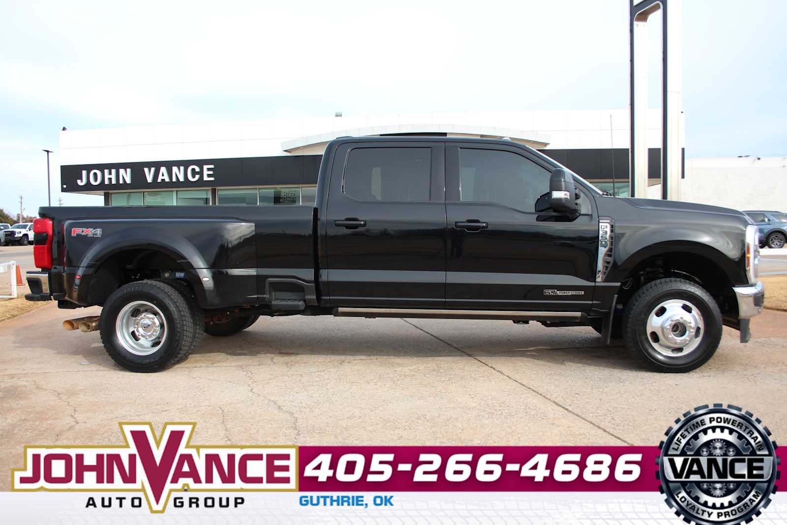 2024 Ford Super Duty F-350 DRW LARIAT