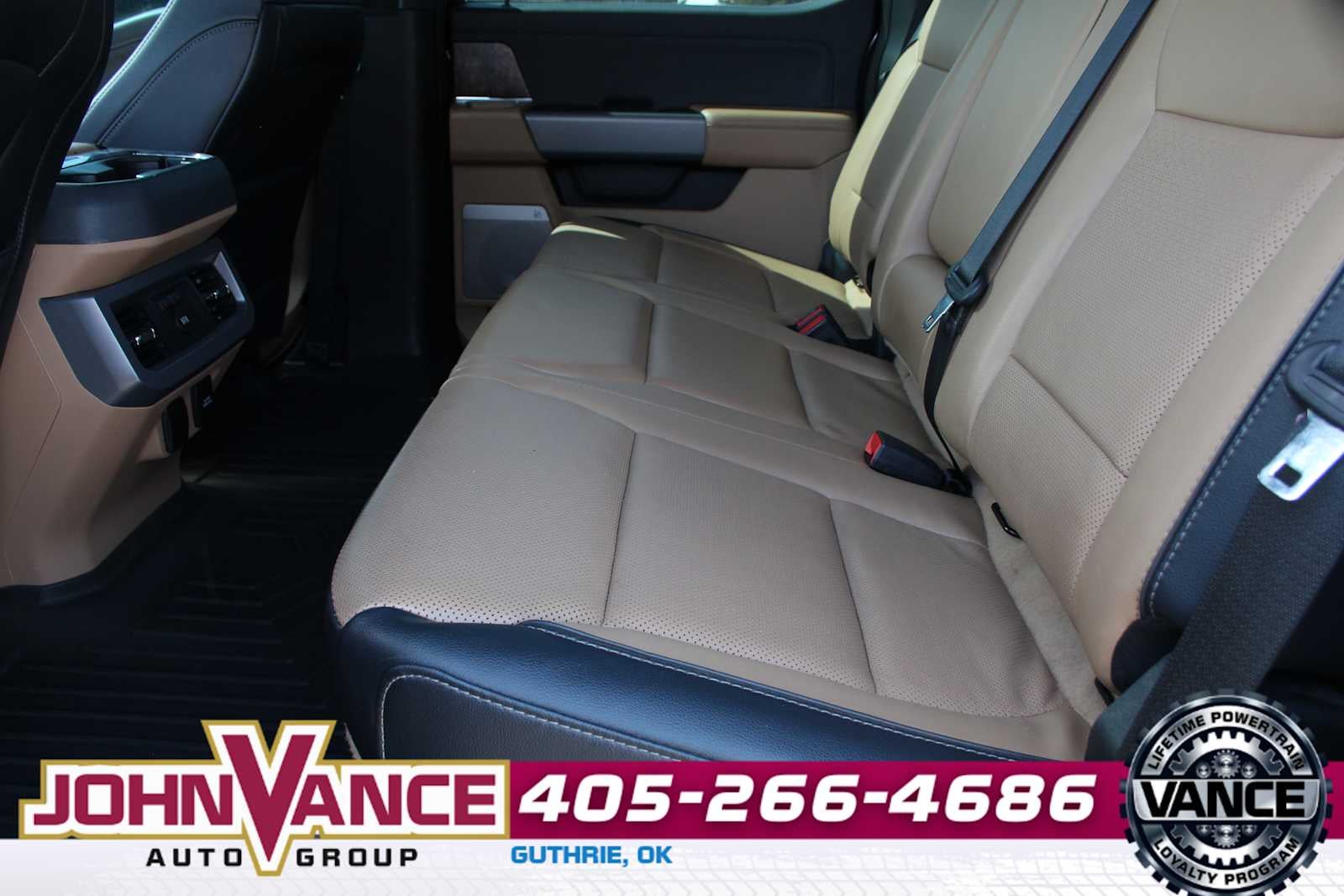 2024 Ford Super Duty F-350 DRW Pickup LARIAT