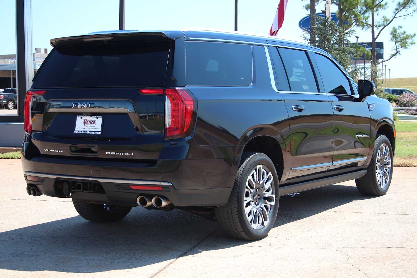 2023 GMC Yukon Denali Ultimate Denali Ultimate