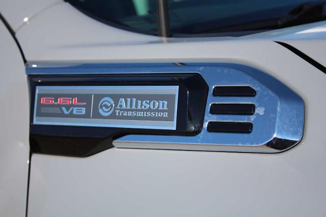 2025 GMC Sierra 2500HD Pro