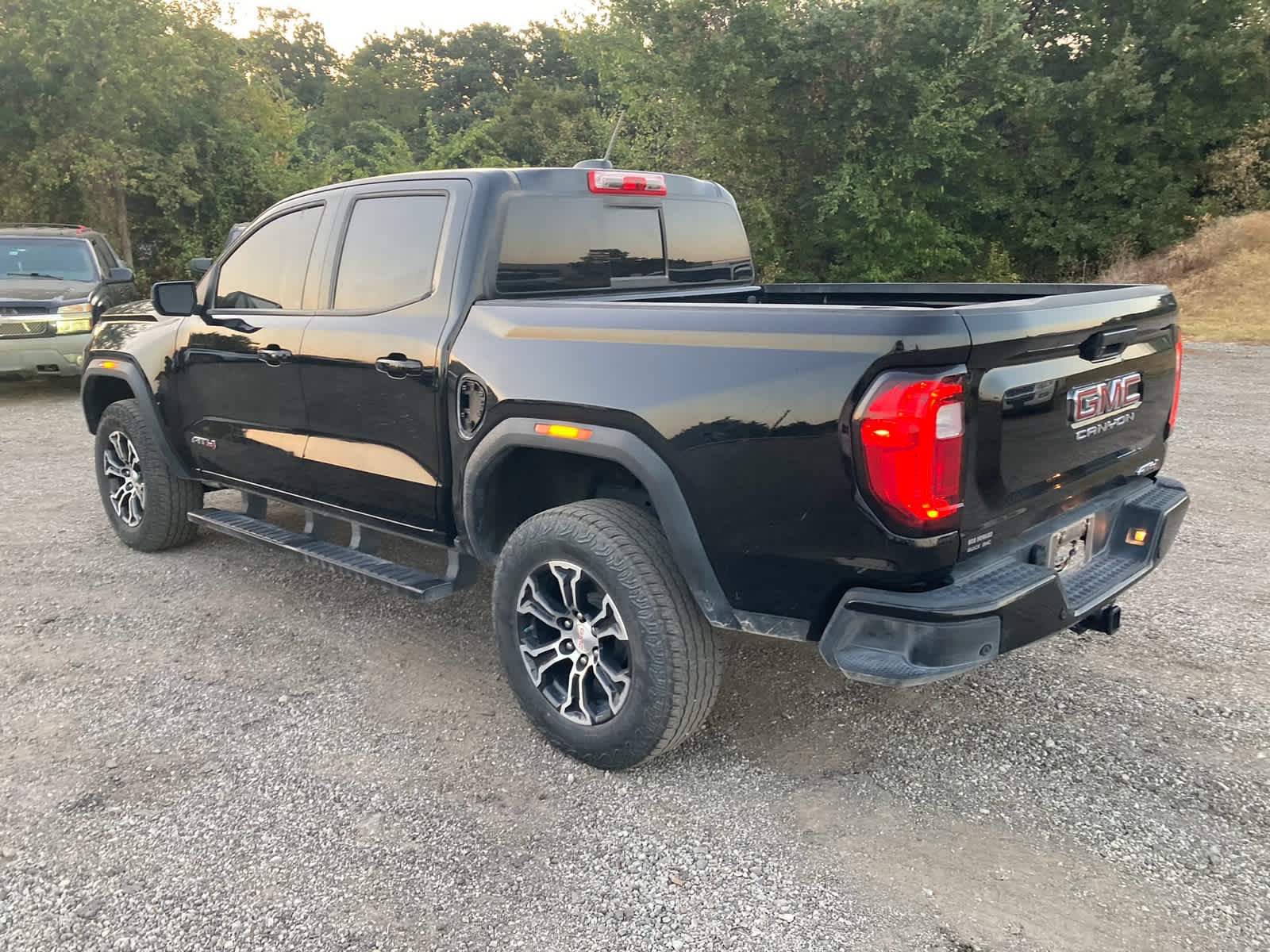 2025 GMC Canyon 4WD AT4
