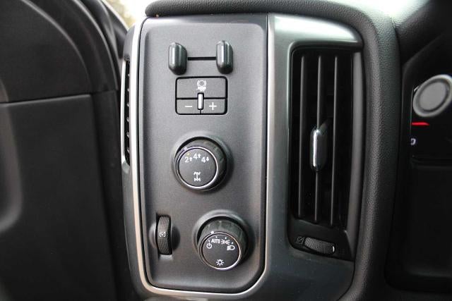 2021 Chevrolet Silverado MD LT