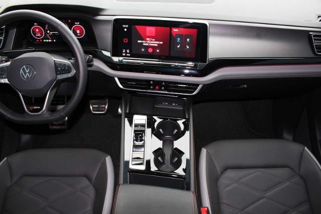 2024 Volkswagen Atlas 2.0T Peak Edition SE w/Technology